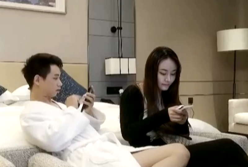 【文轩探花】酒店约操外围美乳長腿小姐姐封面图