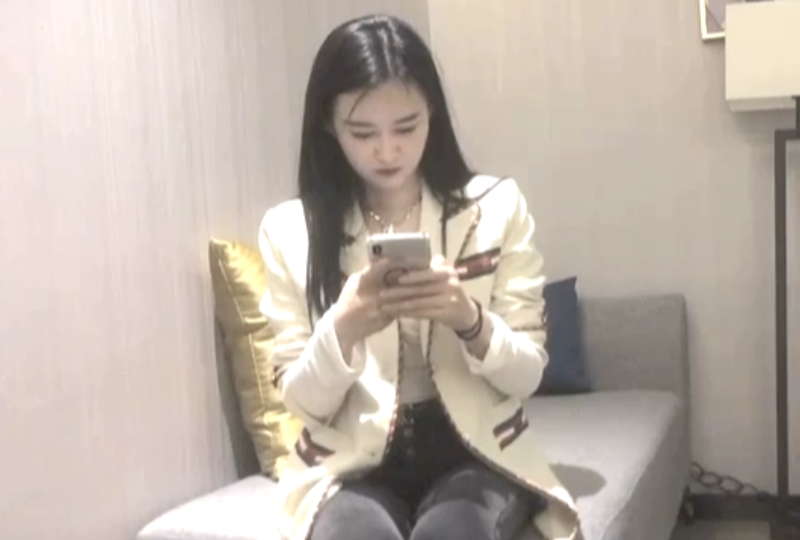 一屌极品寻花约了个颜值不错气质美女啪啪封面图