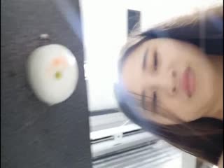 清纯妹子在奶茶店打烊后大玩口交秀的啊封面图