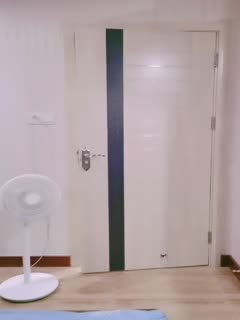 粉红色奶头C罩杯美乳封面图