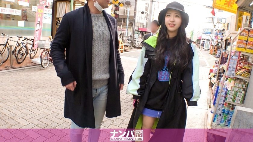 200GANA2244 マジ軟派、初撮。 1450 商店街でナンパした筋肉フェチのお洒落ガール警戒心むき出しだった彼女が男の筋肉を見た途端テンションブチ上げ屈強なカラダに激しく抱かれて蕩け顔..封面图