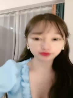 直播 颜值区极品美女下播前给大家小秀一波 (1)...封面图