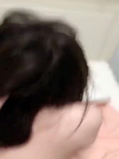 长发苗条女神，给男友打飞机嘴吹撸硬对白搞笑，深喉，马上男上位暴力打桩，鬼哭神嚎......封面图