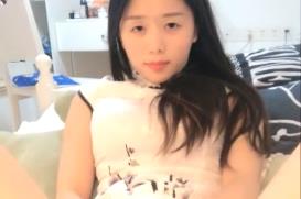 妹子穿着旗袍自慰秀.封面图