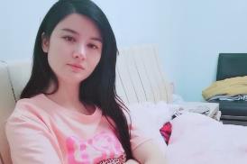 寂寞少妇，一顿开场白，就开始干自己.封面图