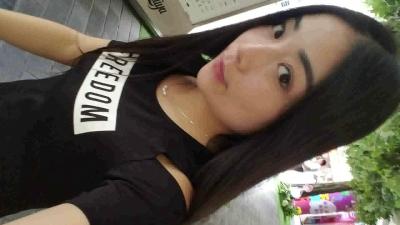 土豪约了大学生去旅游，晚上在酒店用身体支付白天的消费.封面图