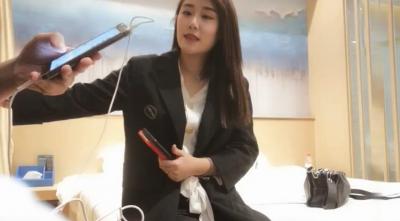 四眼男网约刚大学毕业不久实习期四川美女.封面图