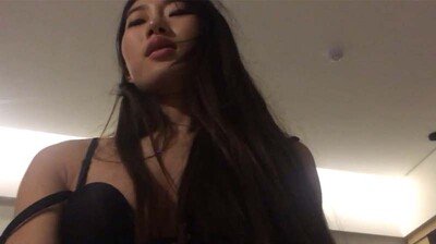 性感黑长直女神风骚浪叫.封面图