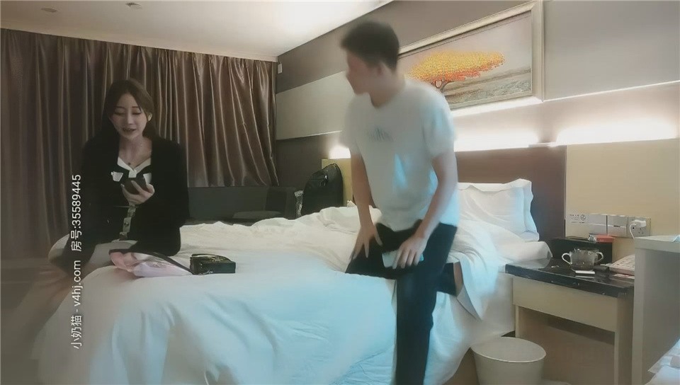 老李成名之战魔都大圈四五千一车模风骚魅惑人间尤物.封面图