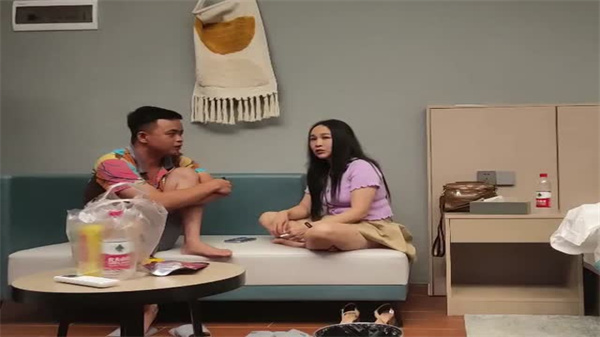 胖子传媒工作室网约良家少妇喝喝红酒醉了上路封面图