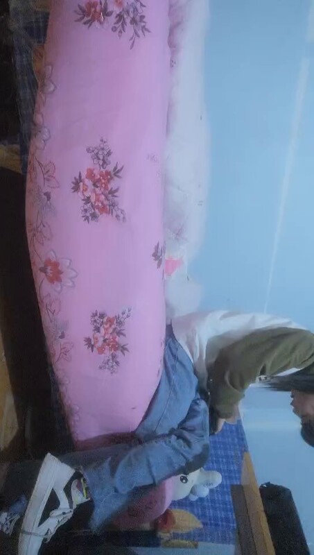 无套内射馒头逼逛红灯区快餐妹拔下裤子特写骚穴扶着JB插入抱着屁股猛操后入屁股深插封面图