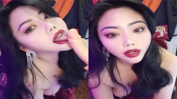 夜夫人风韵犹存的美少妇淫荡风骚自插喷水不断封面图