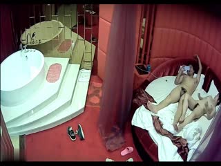 一对男女豪华浴缸房开房打炮封面图