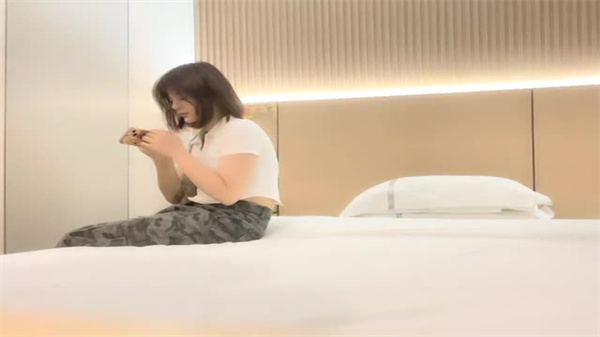 寻花偷拍-男主高价约操肥臀大奶纹身妹子封面图